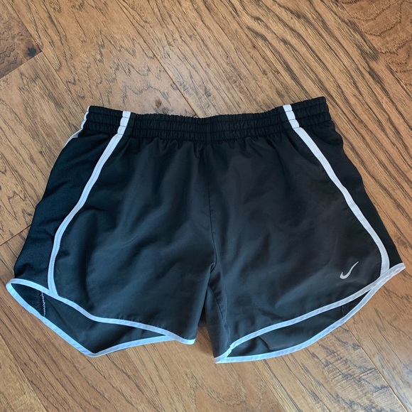 Nike Dri-Fit shorts - Picture 1 of 2